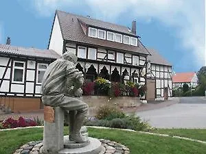 Gast- Und Pensionhaus Zur Linde Staufenberg (Lower-Saxony)
